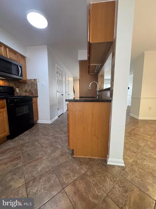 Woodbridge, VA 22192,1923 HEATHERBROOK CT