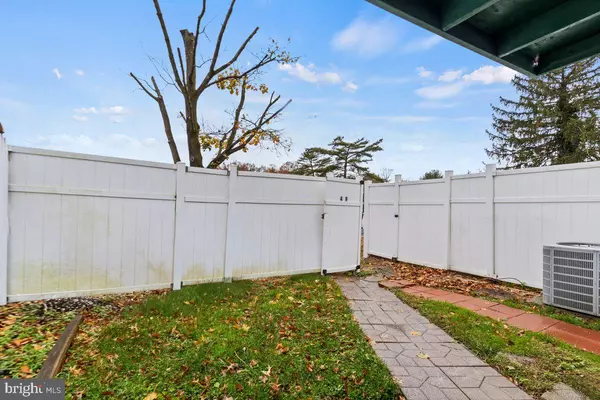 Willingboro, NJ 08046,49 FAIRMOUNT DR