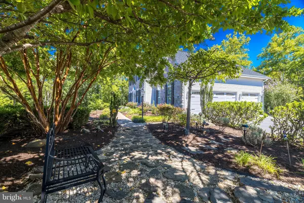 Lovettsville, VA 20180,11268 ALLIUM LN