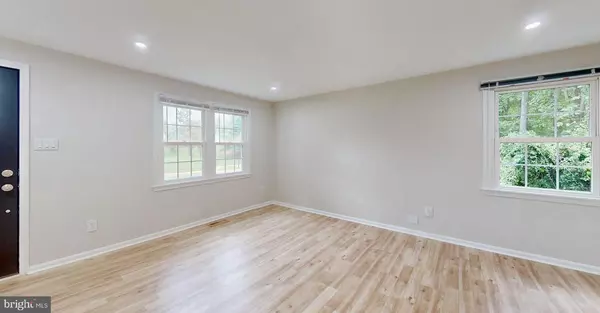 Alexandria, VA 22315,6542 BIRCHLEIGH WAY