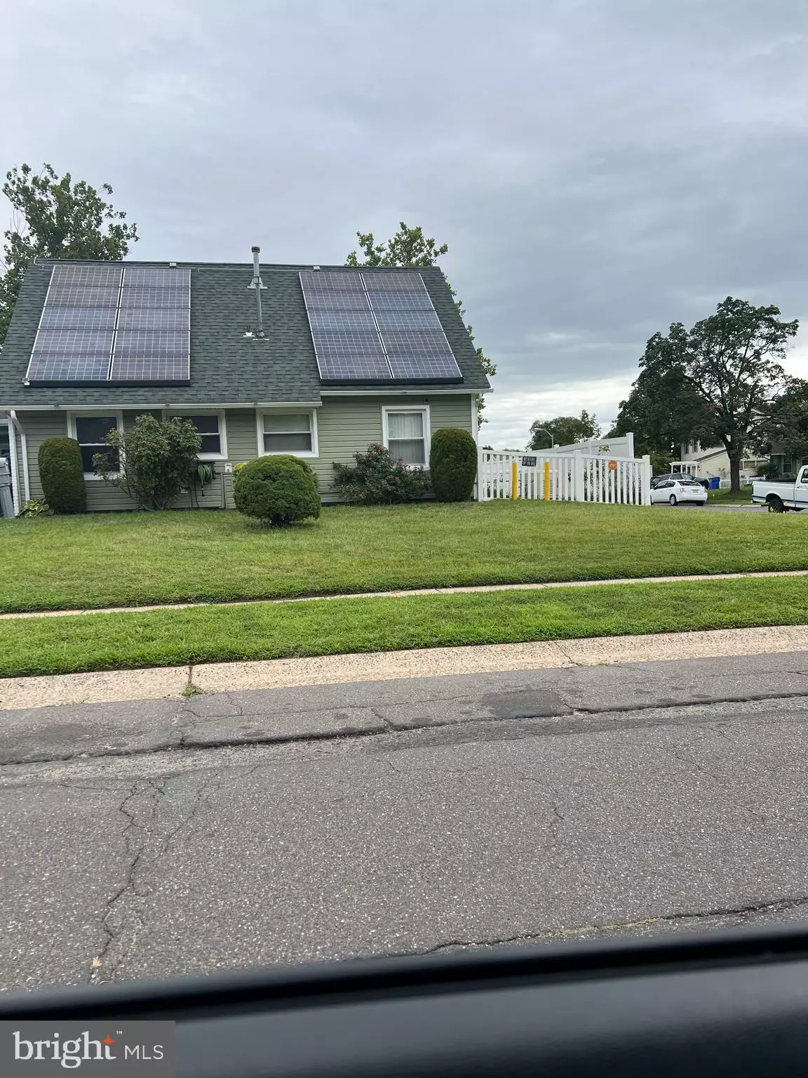 Willingboro, NJ 08046,74 BEAVERDALE LN