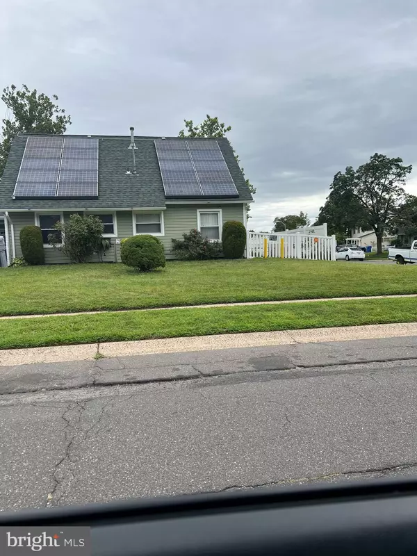 74 BEAVERDALE LN, Willingboro, NJ 08046