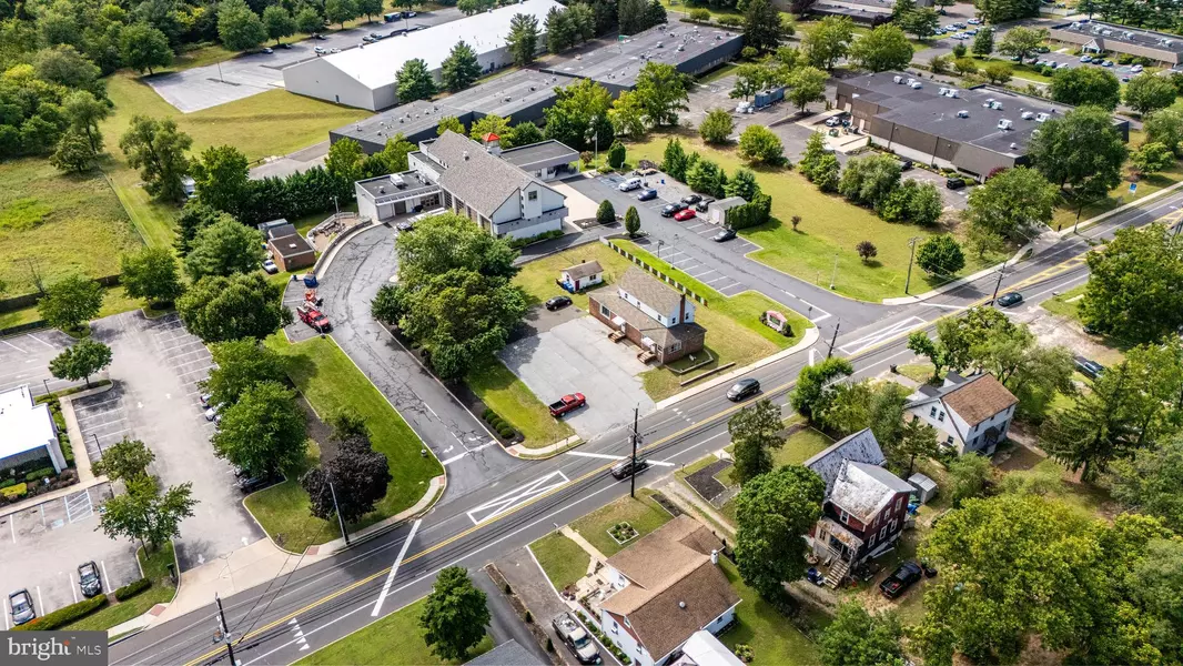 1030 S CHESTER AVE, Delran, NJ 08075