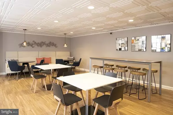 1699 YALE PL #3BR-306, Rockville, MD 20850