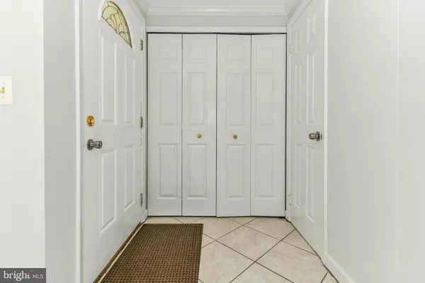 Centreville, VA 20120,6104 ROCKY WAY CT