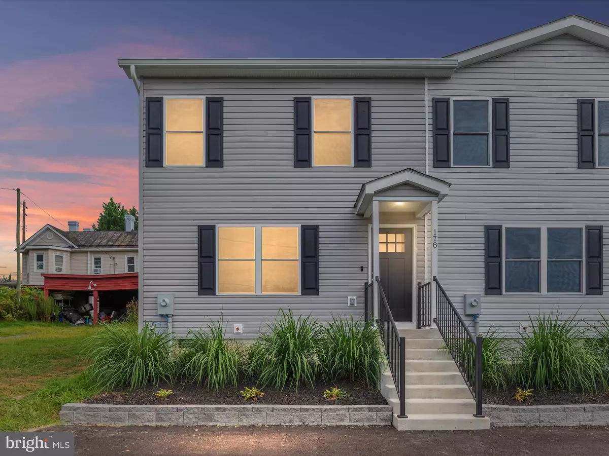 Mount Jackson, VA 22842,178 BANK ST