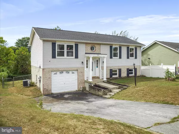 Martinsburg, WV 25404,84 BANE BERRY LN