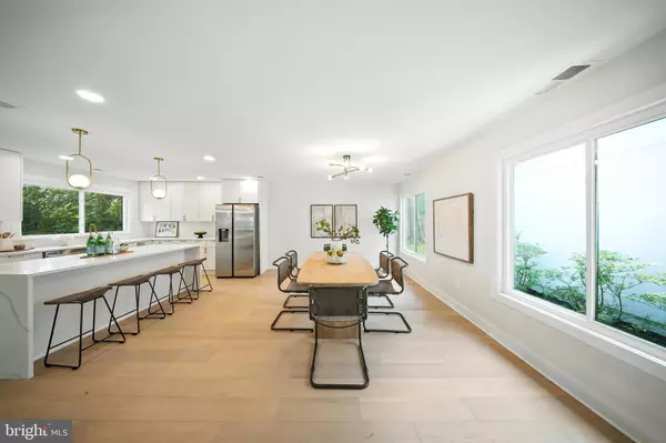 Fairfax, VA 22032,5503 FIRESIDE CT