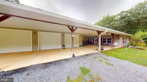 Augusta, WV 26704,2072 SOL SHANHOLTZ RD