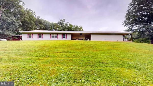 Augusta, WV 26704,2072 SOL SHANHOLTZ RD