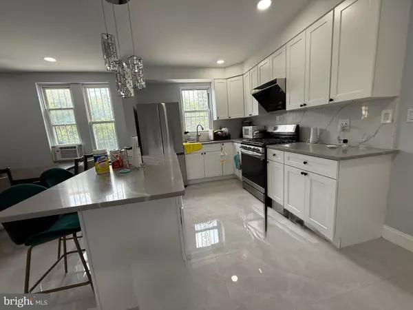 Philadelphia, PA 19132,3214 W DAUPHIN ST