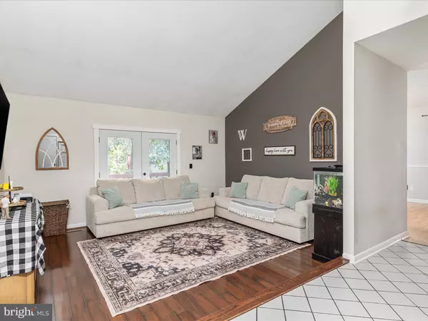 Cross Junction, VA 22625,109 GREENWOOD CT