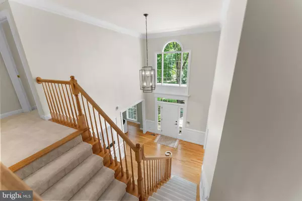 Oakton, VA 22124,3227 FOXVALE DR