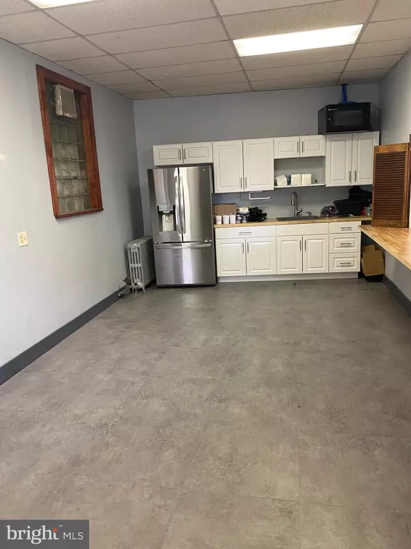Hamilton, NJ 08690,2595 YARDVILLE HAMILTON SQUARE RD