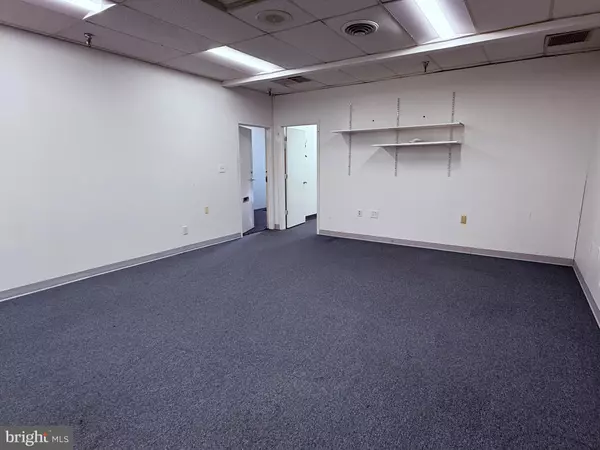 Owings Mills, MD 21117,3706 CRONDALL LN #104