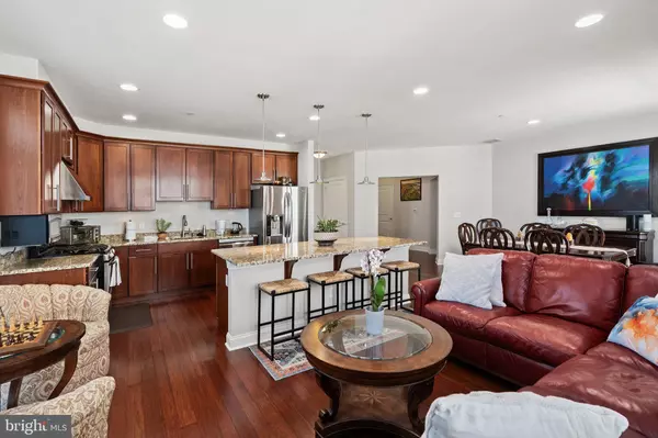 Robbinsville, NJ 08691,2346 ROUTE 33 #308