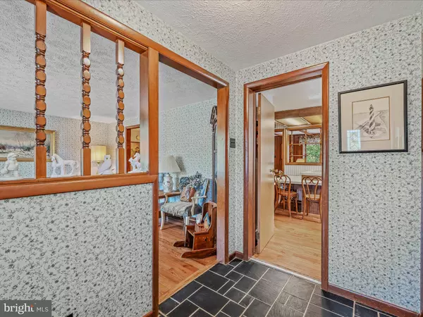 Berkeley Springs, WV 25411,350 SKYTOP LN