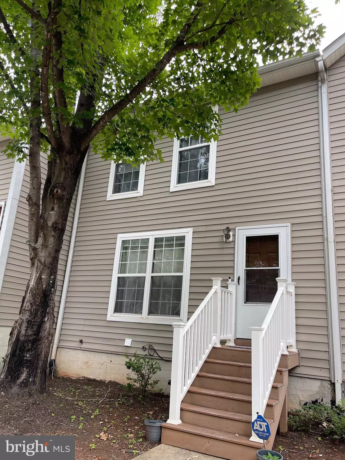 Charlottesville, VA 22902,113 HARTFORD CT