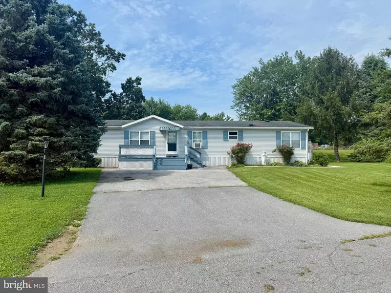 1024 WARMSPRING RD #92, Chambersburg, PA 17202