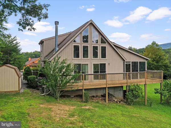 Hedgesville, WV 25427,155 NOKOMIS TRL