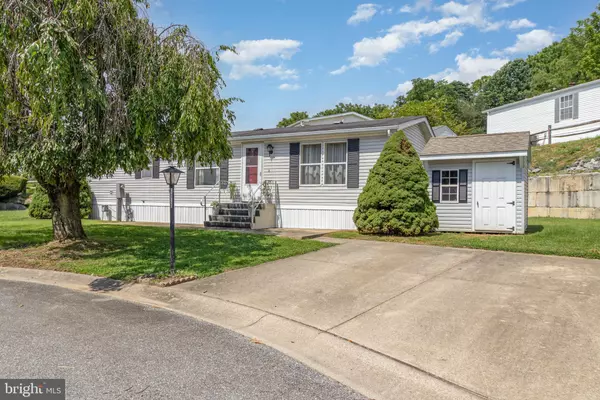 1211 OAK ST, New Providence, PA 17560