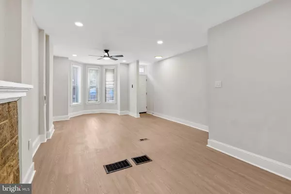 Philadelphia, PA 19144,35 E COLLOM ST