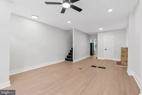 Philadelphia, PA 19144,35 E COLLOM ST