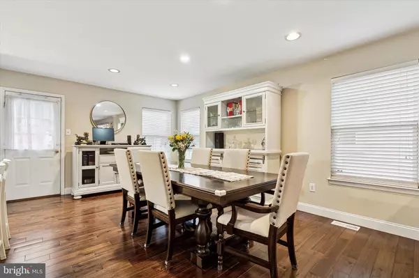 Philadelphia, PA 19114,9339 MARSDEN ST