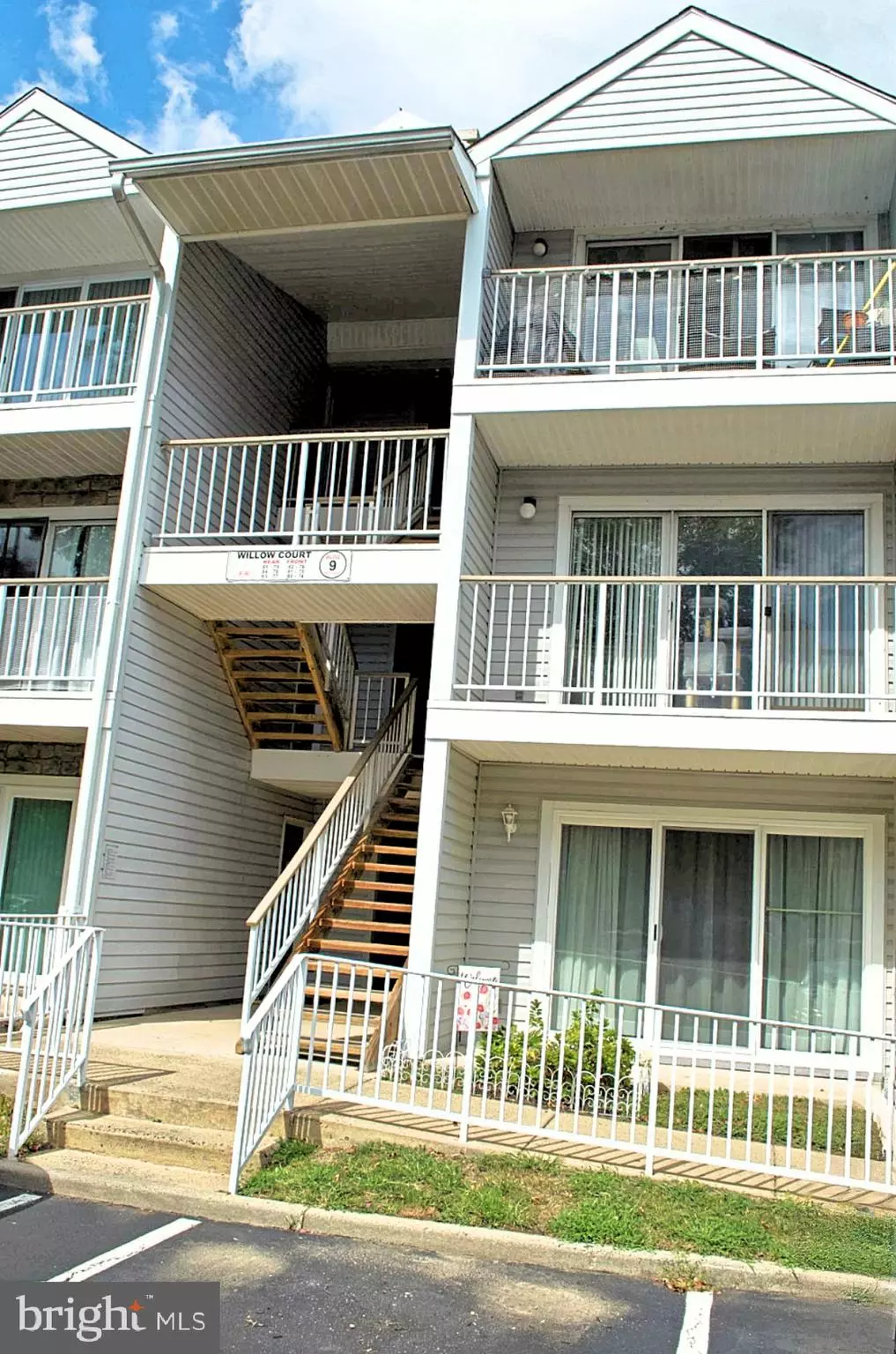 Hamilton, NJ 08619,84 WILLOW CT