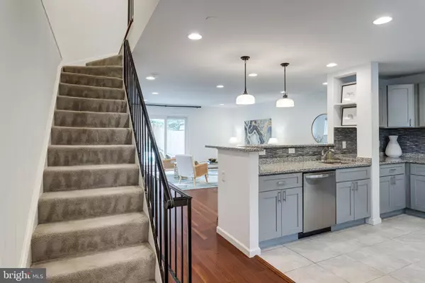 Washington, DC 20032,734 MISSISSIPPI AVE SE