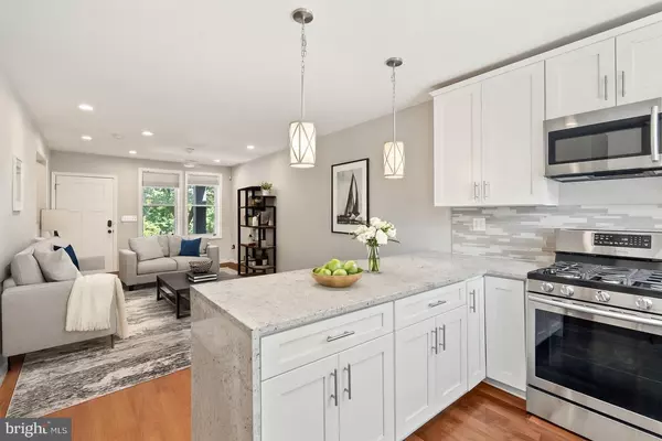 1615 FAIRLAWN AVE SE, Washington, DC 20020