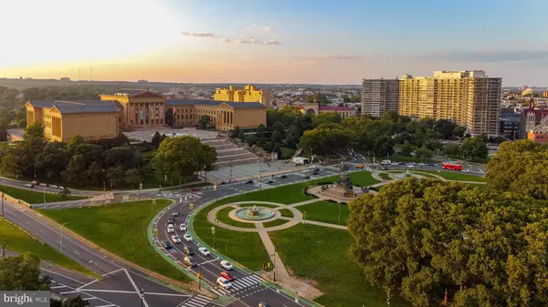 Philadelphia, PA 19130,2401-00 PENNSYLVANIA AVE #11B35