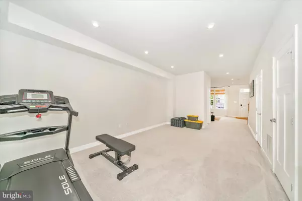 Frederick, MD 21703,322 PATTERSON PARK RD