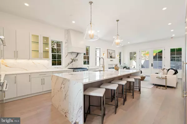 Washington, DC 20016,5631 MACARTHUR BLVD NW