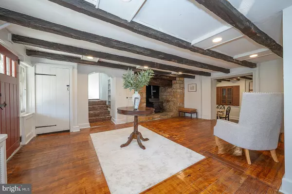 Berwyn, PA 19312,875 OLD STATE RD