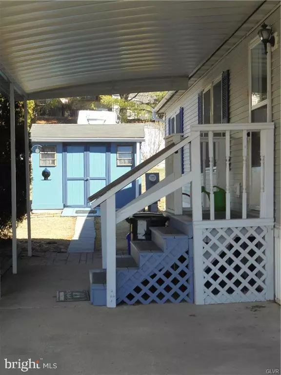 Walnutport, PA 18088,84 LINDA DR