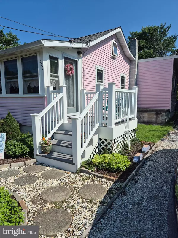 Villas, NJ 08251,229 W OCEAN AVE