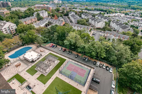 Alexandria, VA 22304,250 S REYNOLDS ST #105