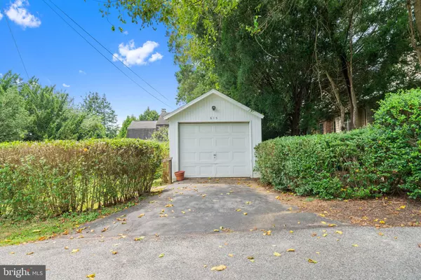 West Chester, PA 19382,615 S BRADFORD AVE