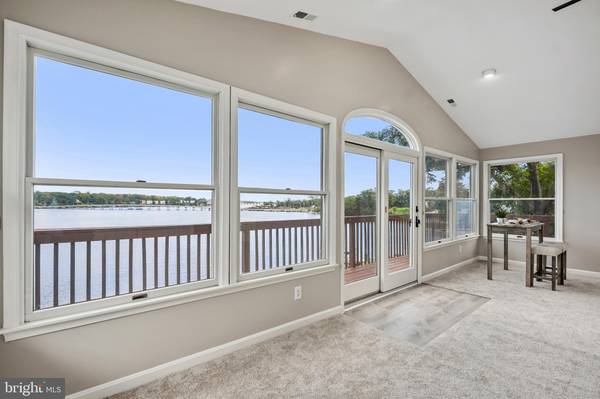 106 RIDGE RD, Riva, MD 21140