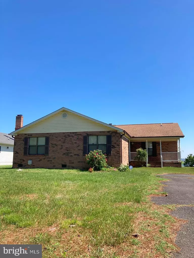 Montross, VA 22520,899 N GLEBE RD