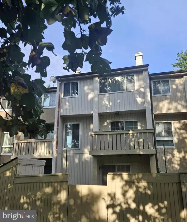 Woodbridge, VA 22191,15353 GRIST MILL TER