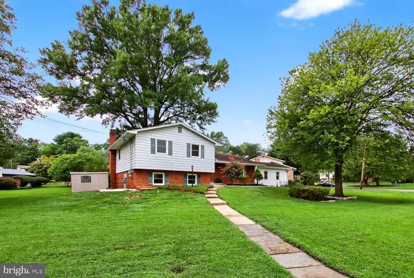 Potomac, MD 20854,11704 GREENLANE DR