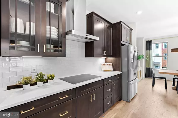 Alexandria, VA 22315,6237 FOLLY LN