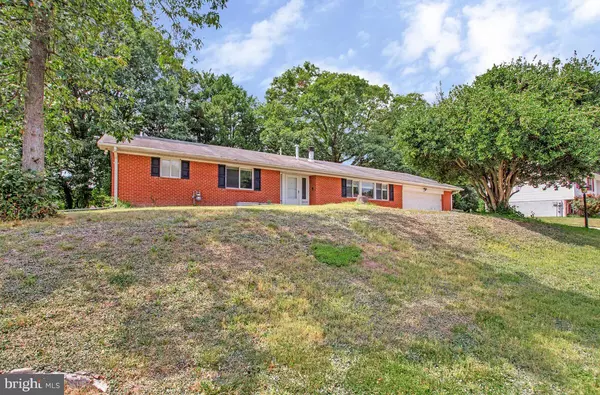 Lanham, MD 20706,1416 4TH ST