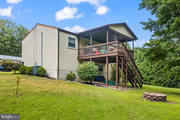 Dillsburg, PA 17019,111 SAINT GEORGE DR