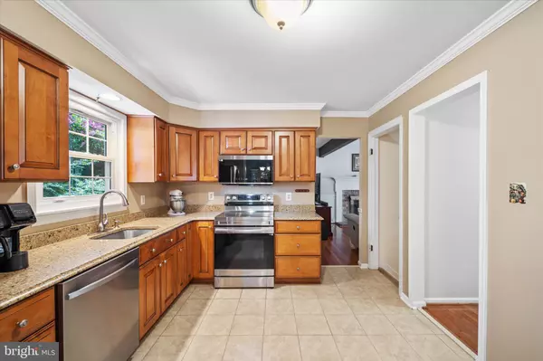 Woodbridge, VA 22192,2958 FOX TAIL CT