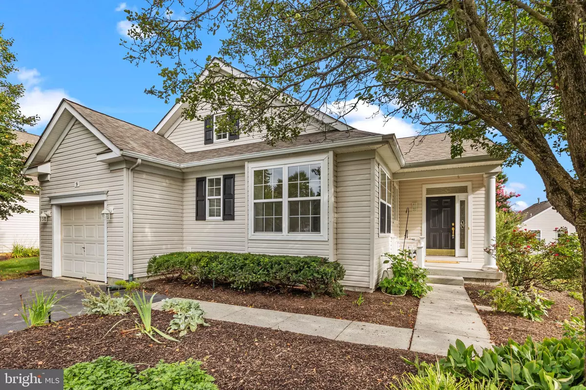 Langhorne, PA 19047,9 BLUE FLAX LN