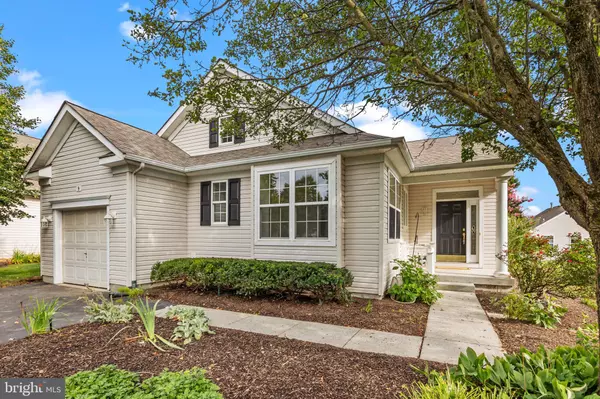 9 BLUE FLAX LN, Langhorne, PA 19047