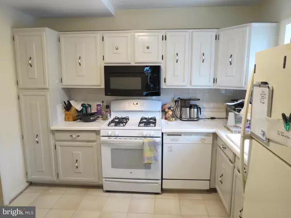 Bethesda, MD 20814,5358 POOKS HILL RD